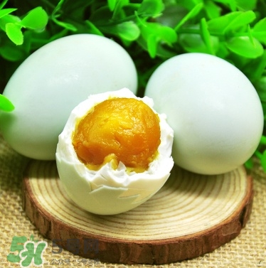 端午節(jié)為什么要吃綠豆糕？端午節(jié)為什么要吃鴨蛋？