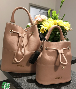 furla水桶包有幾種尺寸？芙拉水桶包尺寸多大？