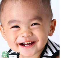 兒童換牙還沒掉就長牙正常嗎？兒童換牙先長牙是為什么？