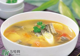 黃鱔和西紅柿可以一起吃嗎？黃鱔能和西紅柿同吃嗎？