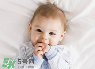 嬰兒吃藥可以混在奶粉里面吃嗎？嬰兒吃藥怎么吃？