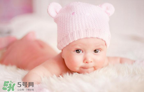 嬰兒吃藥可以混在奶粉里面吃嗎？嬰兒吃藥怎么吃？