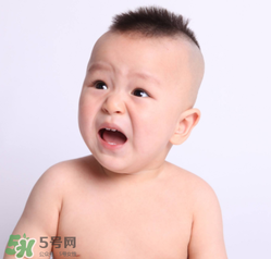 嬰兒吃藥嗆到了怎么辦？怎么喂藥才不會嗆到寶寶？