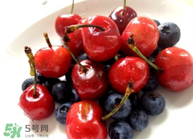 藍莓和櫻桃可以一起吃嗎？藍莓和櫻桃哪個好吃？