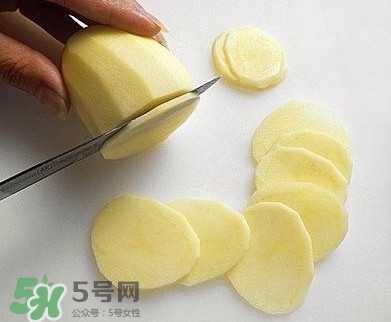 馬鈴薯能去痘印嗎？馬鈴薯可以祛痘印？