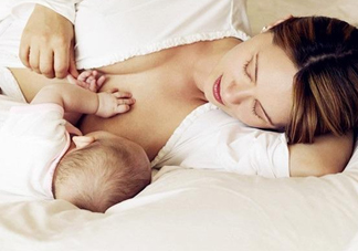 寶寶母乳喂養多久最好？母乳要喂多長時間最好