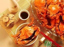 吃螃蟹可以喝牛奶嗎？吃螃蟹能喝酸奶嗎？