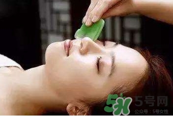刮痧板每天刮臉好嗎？刮痧板刮臉后要洗臉嗎