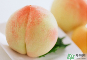 水蜜桃不能和什么一起吃？水蜜桃和什么不能一起吃？