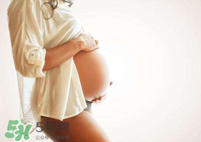 孕婦長痱子可以用痱子粉嗎？痱子粉對孕婦有危害嗎？