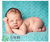 早產兒奶粉吃到什么時候？早產兒奶粉吃多久？