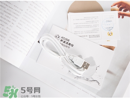 金稻潔面儀和露娜哪個好?金稻潔面儀和luna區別