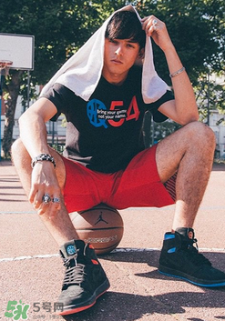 air jordan 1 quai 54配色鴛鴦鞋多少錢_發售價格