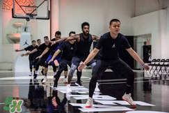 nike react怎么樣？nike react上腳什么感覺？