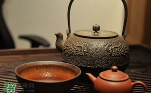 喝茶能吃杏嗎？喝茶可以吃杏嗎？