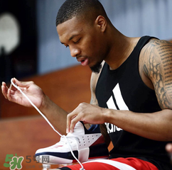 adidas dame3阿迪達斯利拉德三代獨立日配色多少錢？