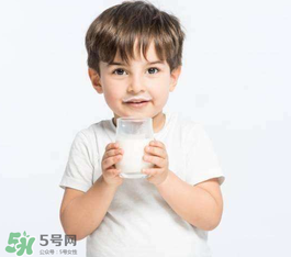 奶粉哪個國家的最好？奶粉哪個國家的奶源好？