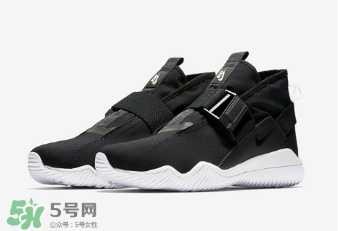 nikelab acg 07 kmtr機能運動鞋黑白配色什么時候發售？