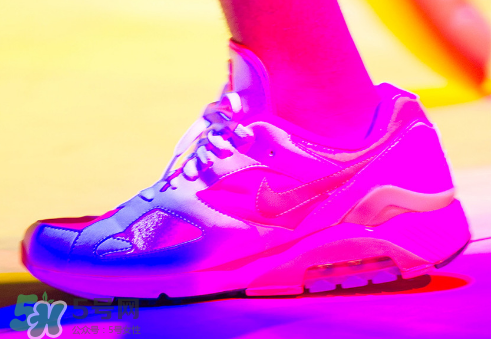 cdg與nike air max 180聯名氣墊運動鞋什么時候發售？