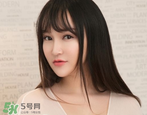 頭發干用什么護發素好_頭發干適合什么護發素