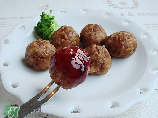 藍莓和牛肉能一起吃嗎？藍莓和牛肉會過敏嗎？