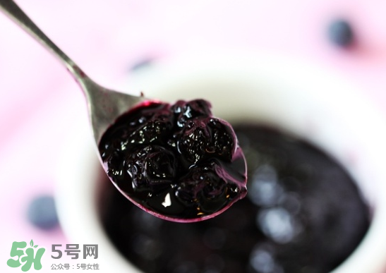 藍(lán)莓和楊梅能一起吃嗎？藍(lán)莓和楊梅可以一起泡酒嗎？