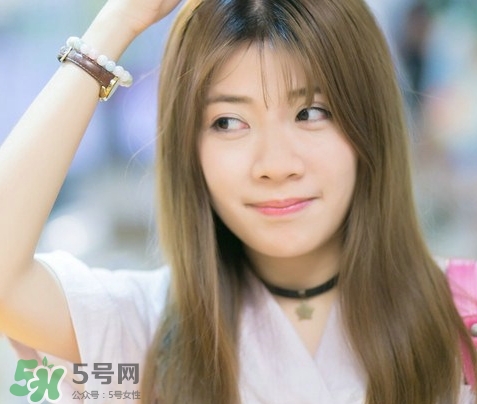 頭發打結成一坨怎么辦?頭發打結成坨怎么解開?