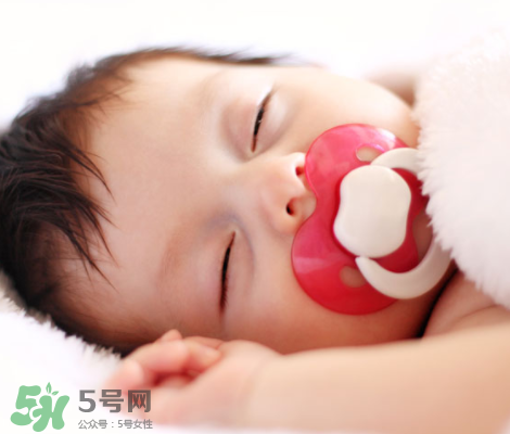 母乳喂養(yǎng)胸會變小嗎？母乳喂養(yǎng)胸會不會變小？