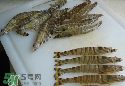 九節蝦為什么那么貴？九節蝦不能和什么一起吃？
