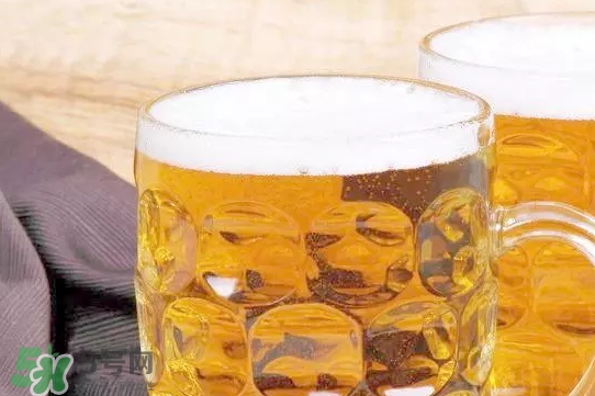 啤酒打開了隔夜還能喝嗎？喝隔夜的啤酒有什么危害？