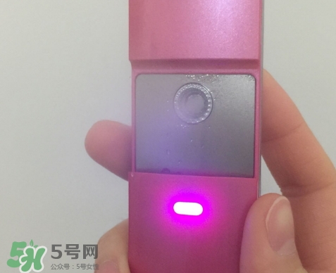 補水儀可以帶水充電嗎？補水儀怎么充電