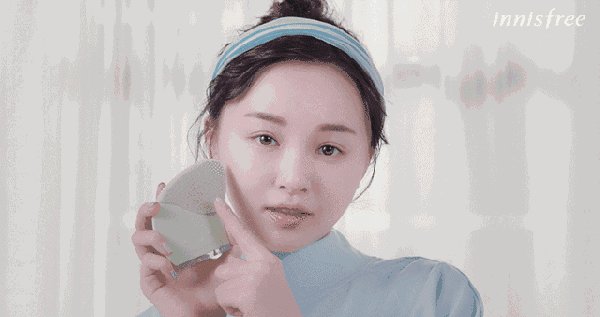 悅詩風吟洗臉儀好用嗎？悅詩風吟洗臉儀和luna潔面儀對比