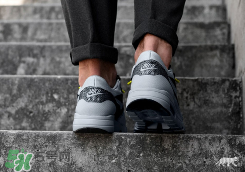 asphalt gold與耐克air max 1聯(lián)名多少錢(qián)？為什么這么貴？