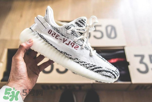 adidas yeezy 350 v2 boost zebra白斑馬市場價多少錢？