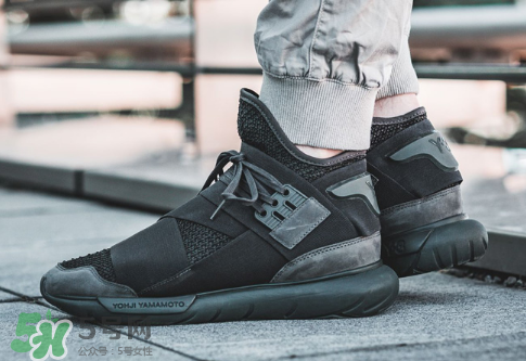 y-3 qasa high 2017上腳效果怎么樣？y-3跑鞋2017上腳好看嗎？
