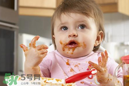 輔食添加過早的危害？為什么不能過早的添加輔食？