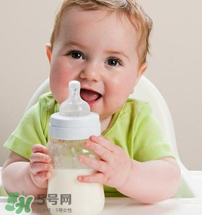 如何戒夜奶寶寶不痛苦？寶寶如何戒夜奶？