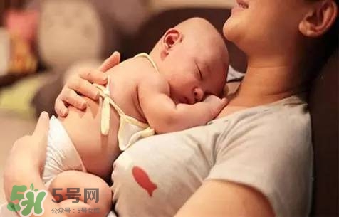 三伏天坐月子吃什么？三伏天坐月子可以開空調(diào)嗎？