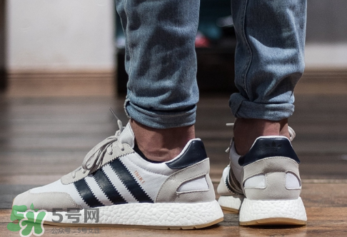 adidas iniki runner上腳效果怎么樣？阿迪達斯復古跑鞋好看嗎？