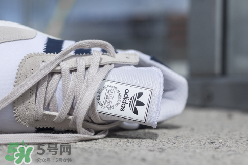 adidas iniki runner多少錢？阿迪達(dá)斯復(fù)古跑鞋專柜價格