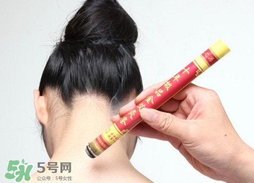 艾灸條和艾灸貼哪個好？艾灸好還是艾灸貼好？