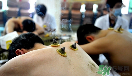 貼三伏灸癢是怎么回事？貼三伏灸癢怎么辦？