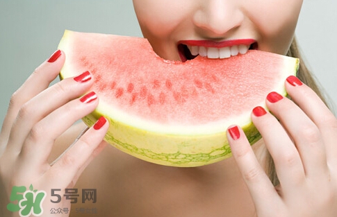 ?做三伏灸可以吃西瓜嗎？?做三伏灸要忌口嗎？