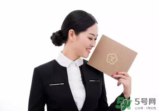 艾艾貼可以貼肚臍眼嗎？艾艾貼貼肚臍有什么作用？