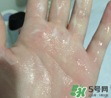 eve女性護理液粉色瓶和藍色瓶有什么區別？