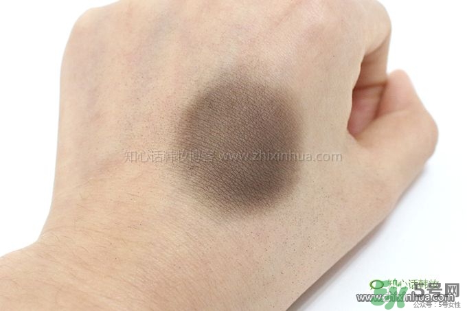 呂發際線粉怎么用？呂發際線粉氣墊陰影粉怎么卸
