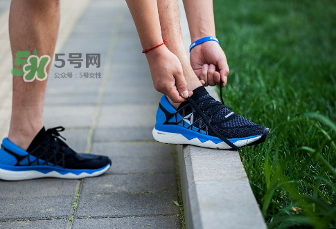 reebok floatride run腳感怎么樣？銳步floatride跑鞋測評