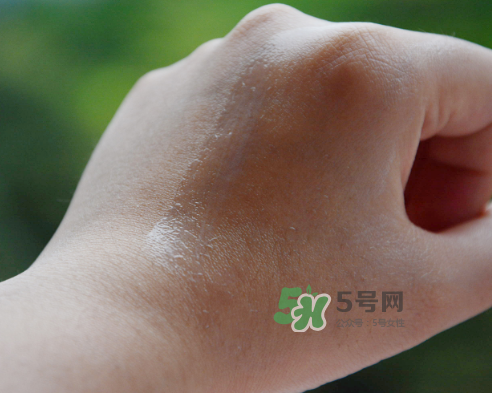 曼妮芬玫瑰身體乳怎么樣？曼妮芬玫瑰絲柔身體乳好用嗎？