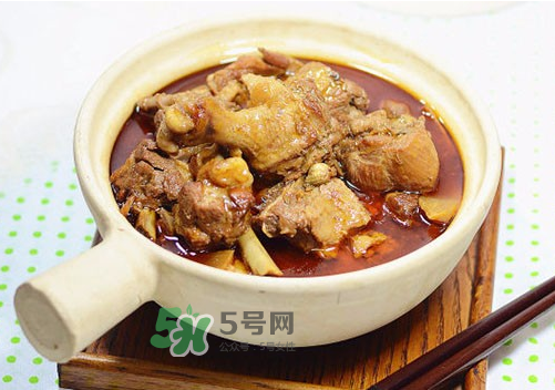 三伏天能吃鴨肉嗎？三伏天鴨肉燉什么好？