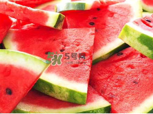 三伏天坐月子可以吃西瓜嗎？三伏天坐月子吃西瓜好嗎？